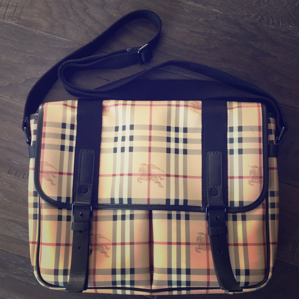 Burberry Messenger Tote Vintage
